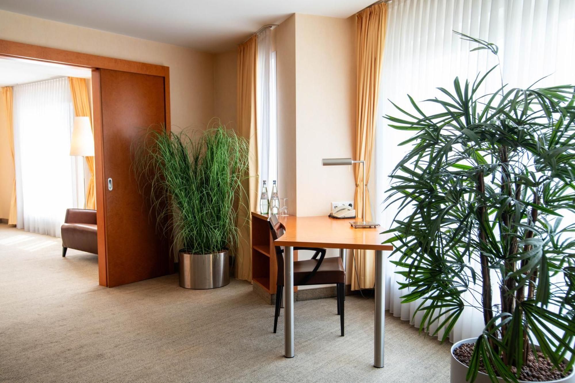 Best Western Premier Airporthotel Fontane BERlin Schönefeld Exterior foto