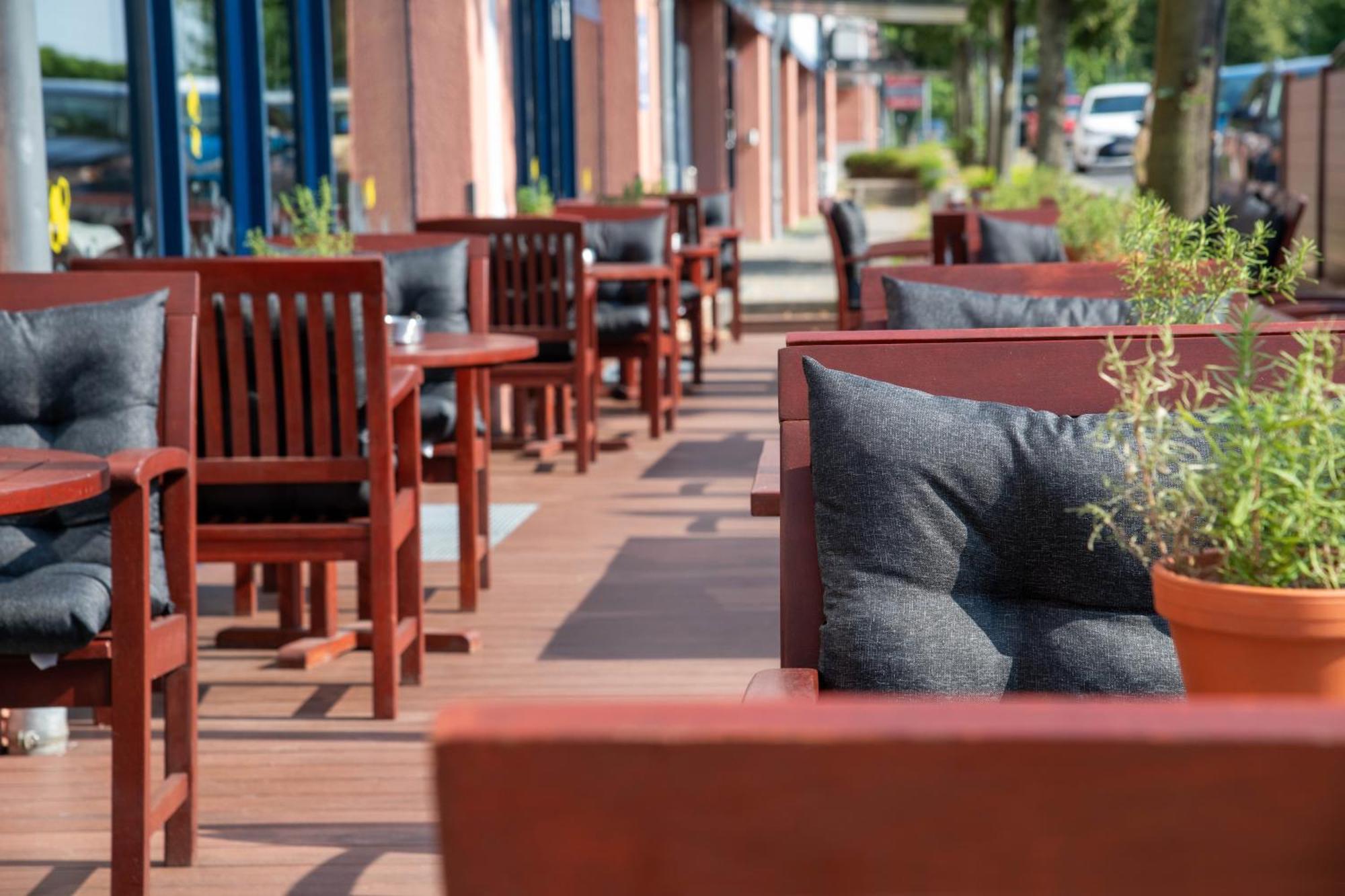 Best Western Premier Airporthotel Fontane BERlin Schönefeld Exterior foto