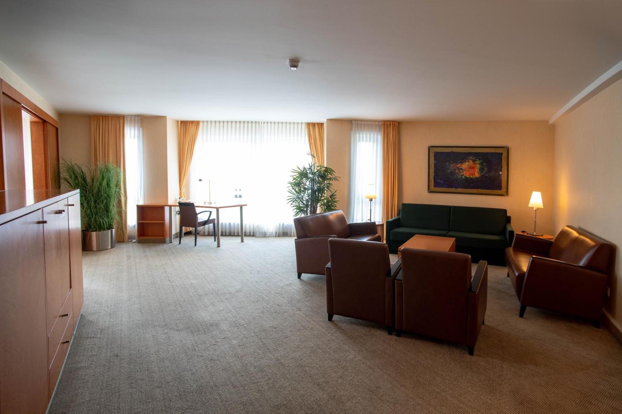 Best Western Premier Airporthotel Fontane BERlin Schönefeld Exterior foto