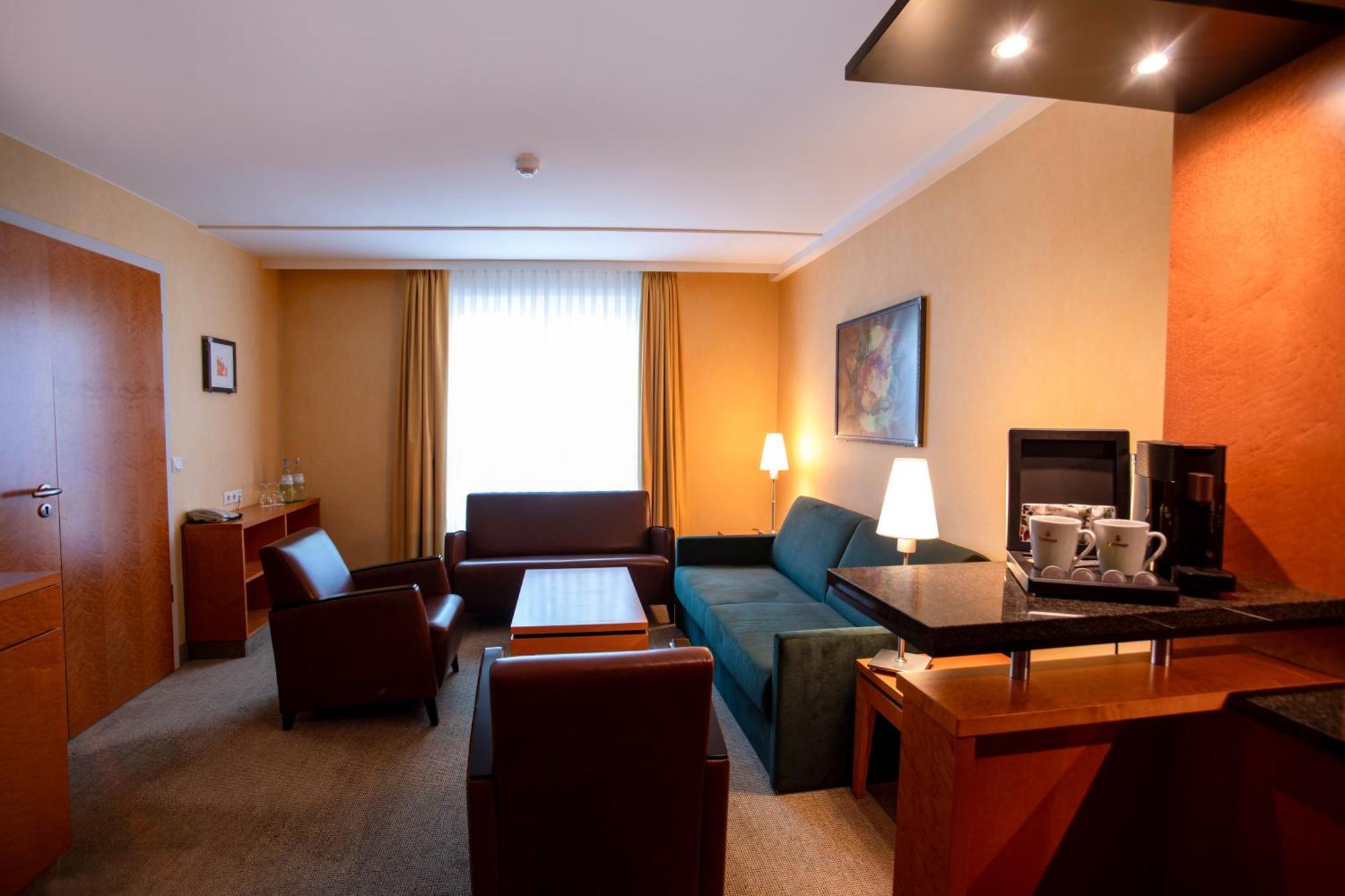 Best Western Premier Airporthotel Fontane BERlin Schönefeld Exterior foto