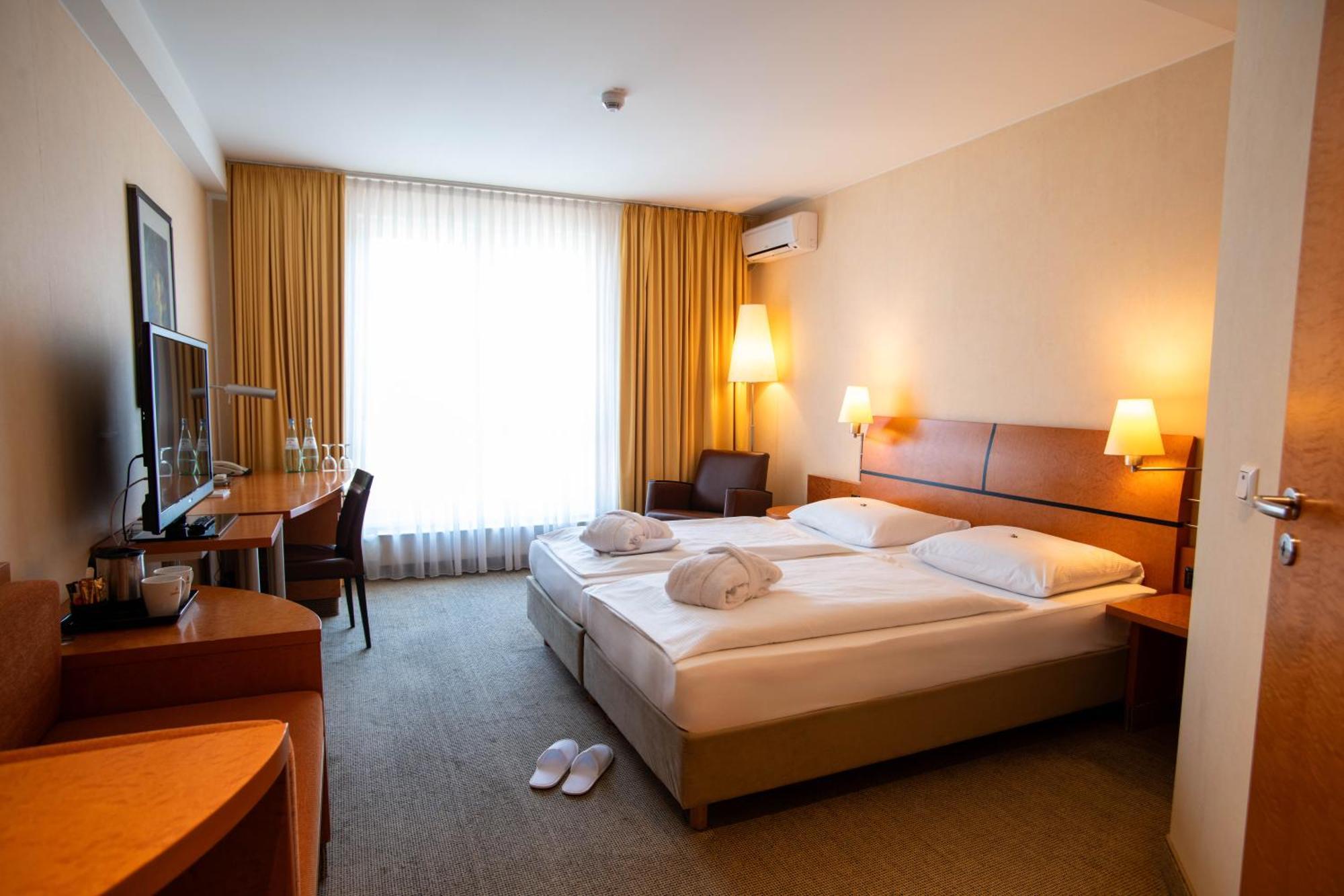 Best Western Premier Airporthotel Fontane BERlin Schönefeld Exterior foto