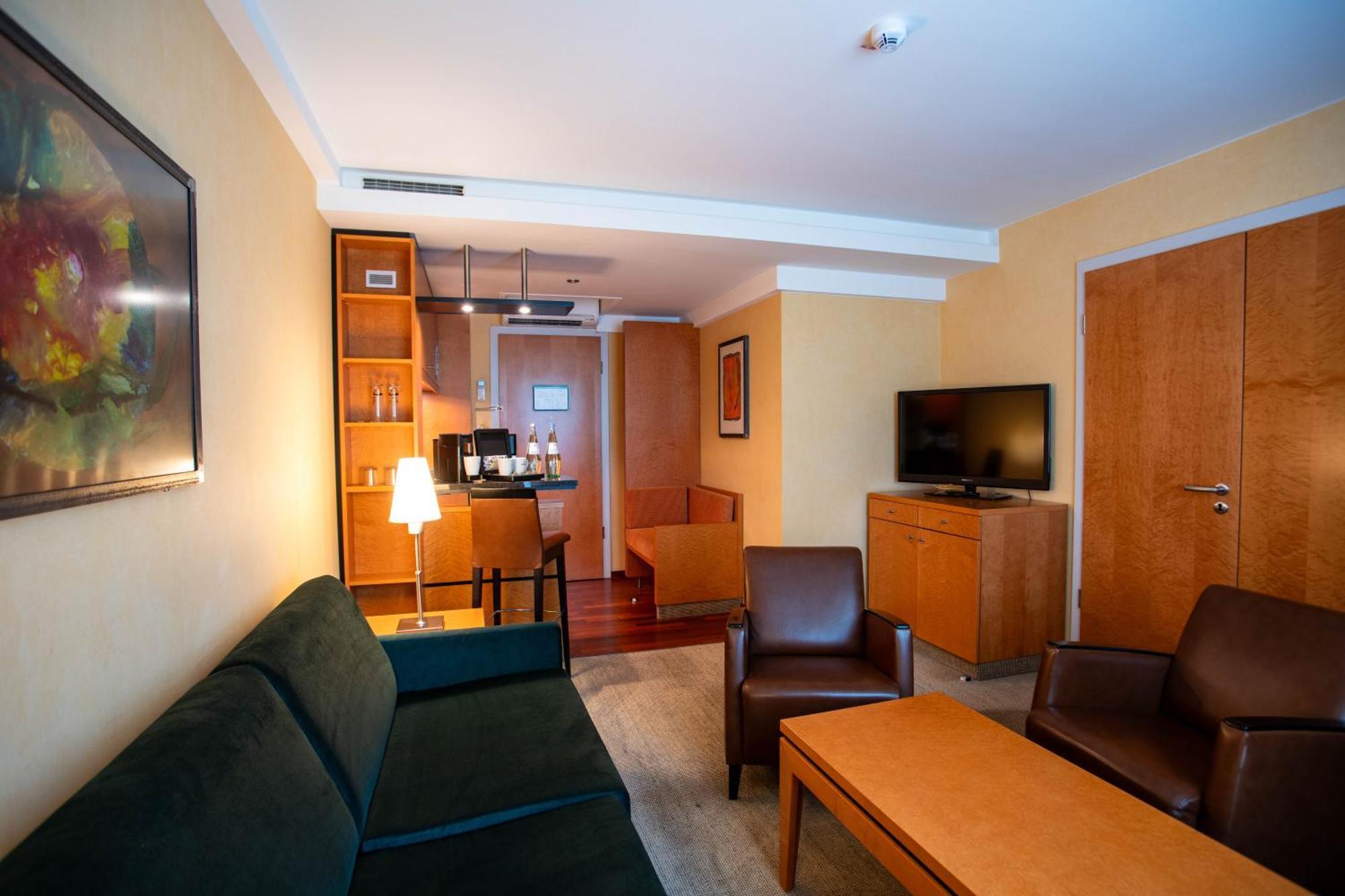 Best Western Premier Airporthotel Fontane BERlin Schönefeld Exterior foto